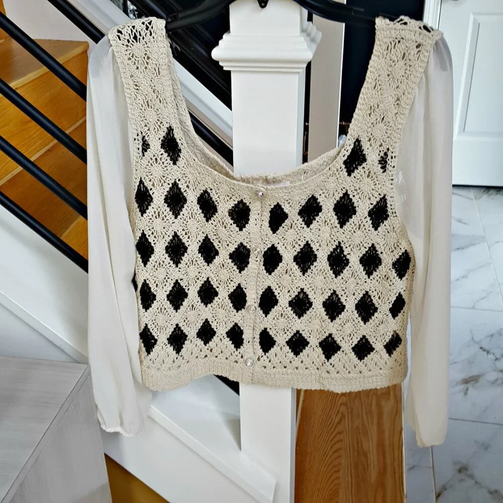 Lola Vested Blouse w/Diamond Crochet Pattern - Picture 6 of 8